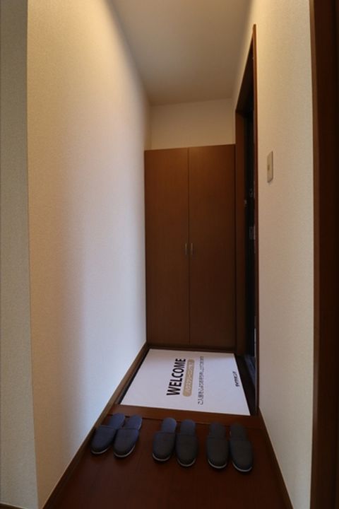 リヴェール A棟の玄関