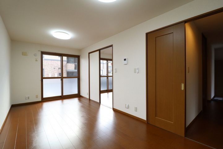 リヴェール A棟の居間