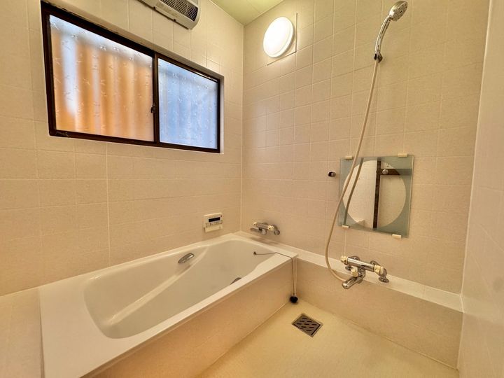 神奈川県横浜市金沢区富岡西4(一戸建)の賃貸物件の風呂