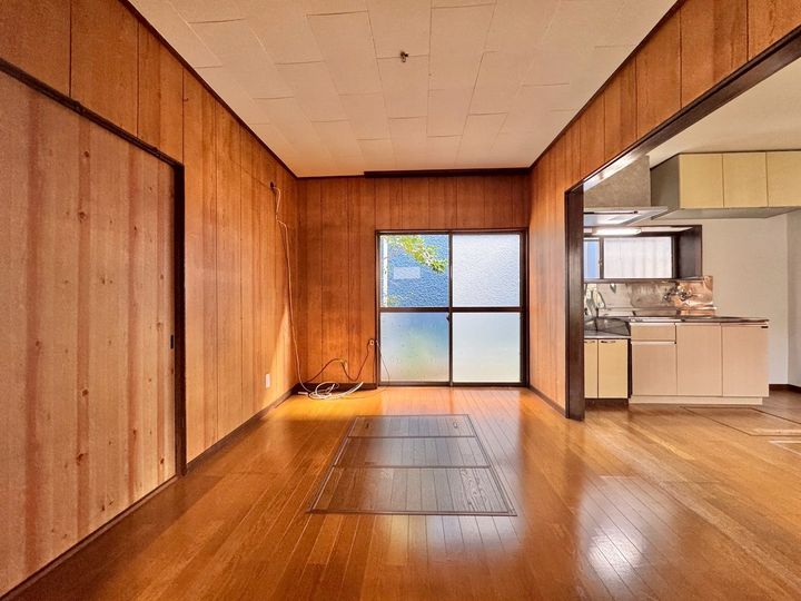 神奈川県横浜市金沢区富岡西4(一戸建)の賃貸物件の居間