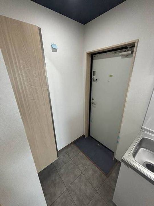 埼玉県草加市谷塚町(アパート)の賃貸物件の玄関