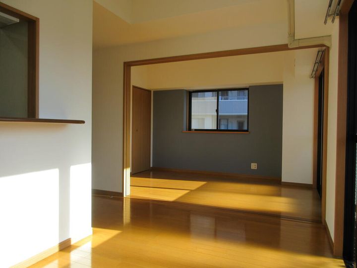 パミール上池台弐番館の居間