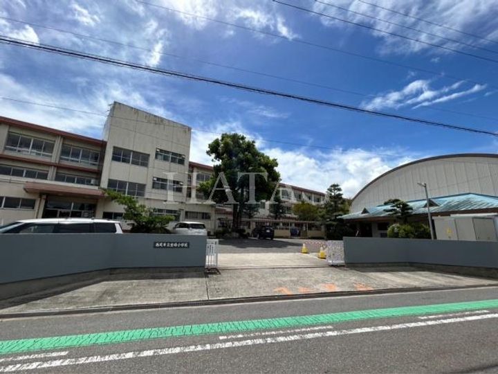 アミティエ西尾Bの周辺