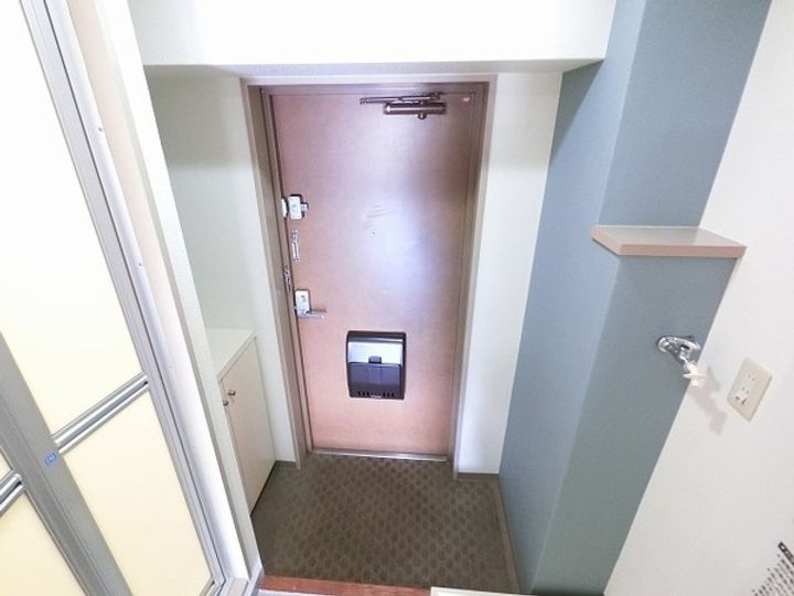 サンライズ佃の玄関