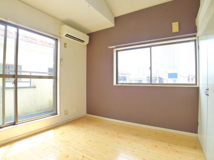 コーポ翠の居間