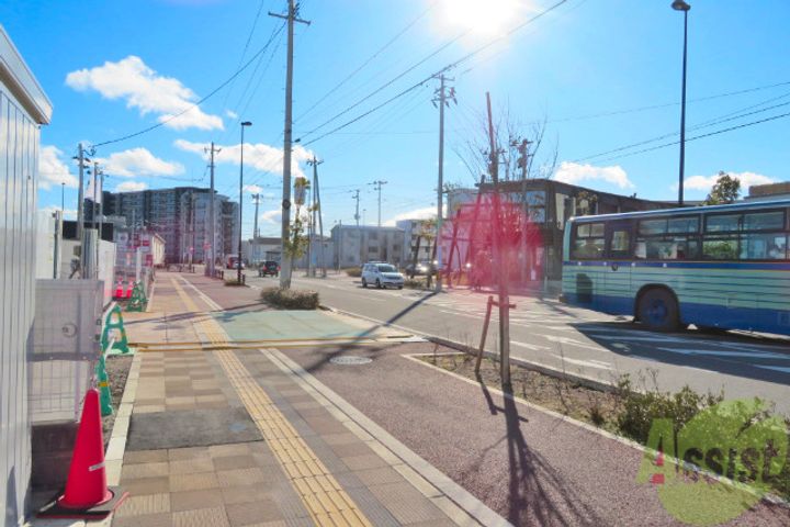 グランリアーレ荒井駅前の地図