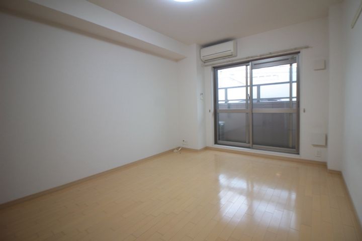 ラポ-ルIIの居間