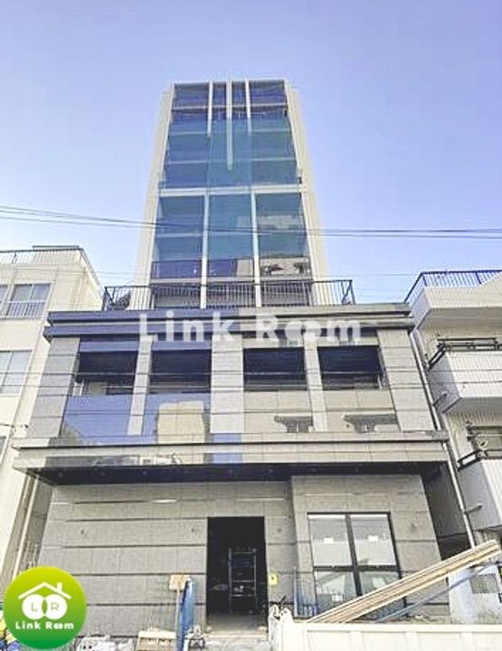 ティアラグレイス両国タワーの外観