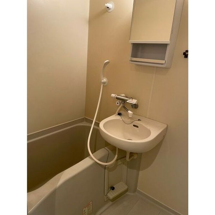 ヒルズ植田の風呂