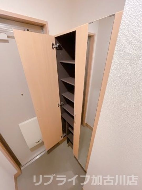 セントラルヴィレッジ泉の玄関