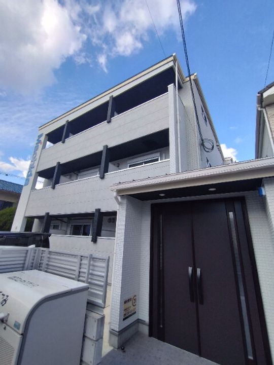 大阪府堺市西区鳳北町8(アパート)の賃貸物件の外観