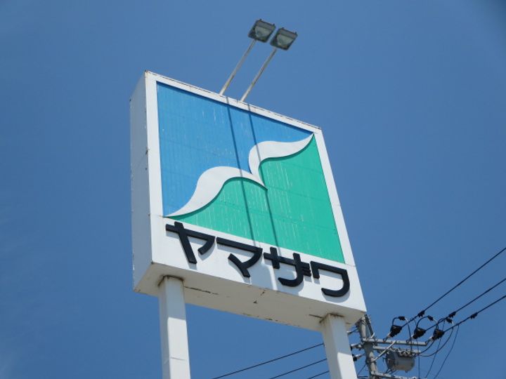 ファミリエールD棟の周辺