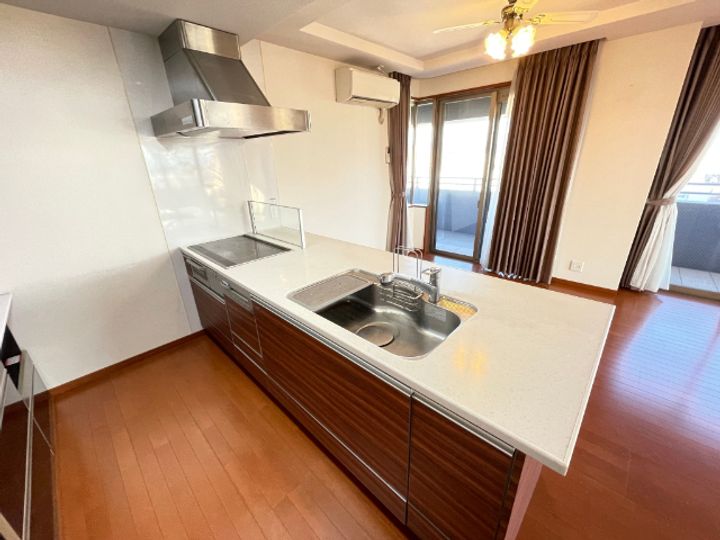 ロイヤルガーデン錦町のキッチン