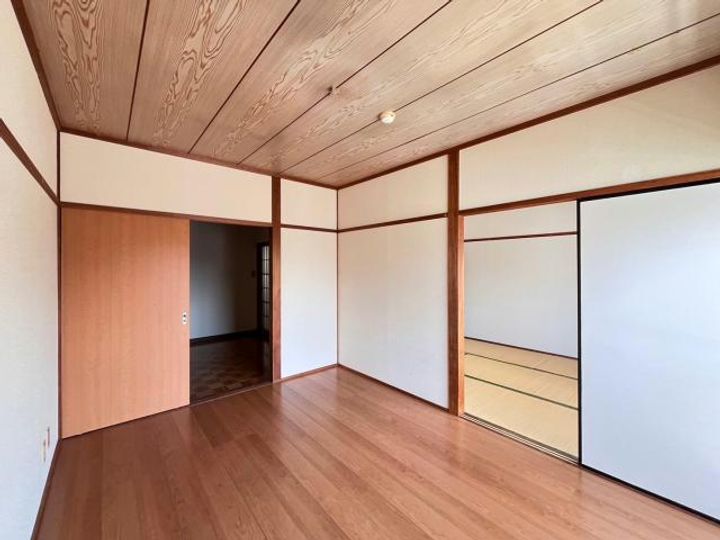城山ハイツの居間