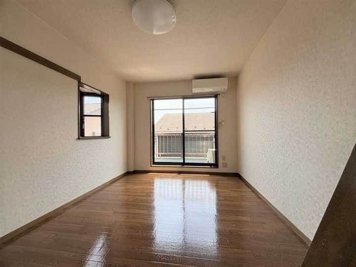 メゾンエスポワールの居間