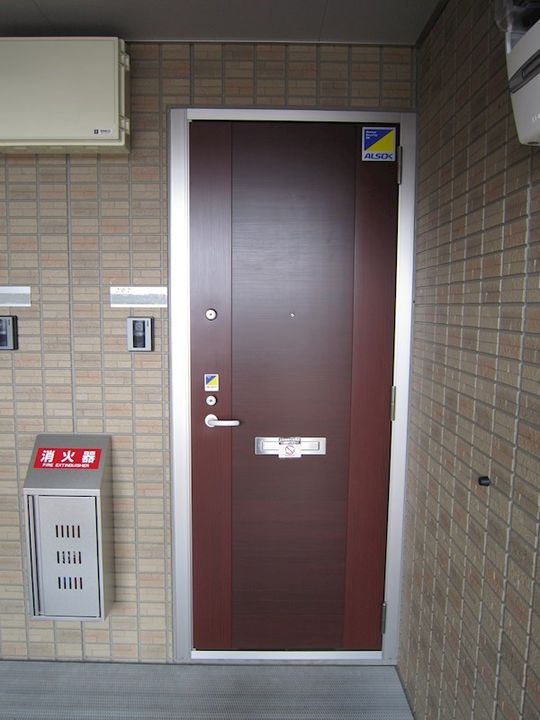 神奈川県秦野市渋沢(アパート)の賃貸物件の玄関