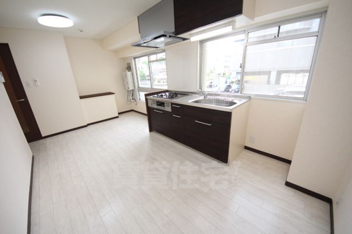 奈良県生駒市辻町(マンション)の賃貸物件の居間