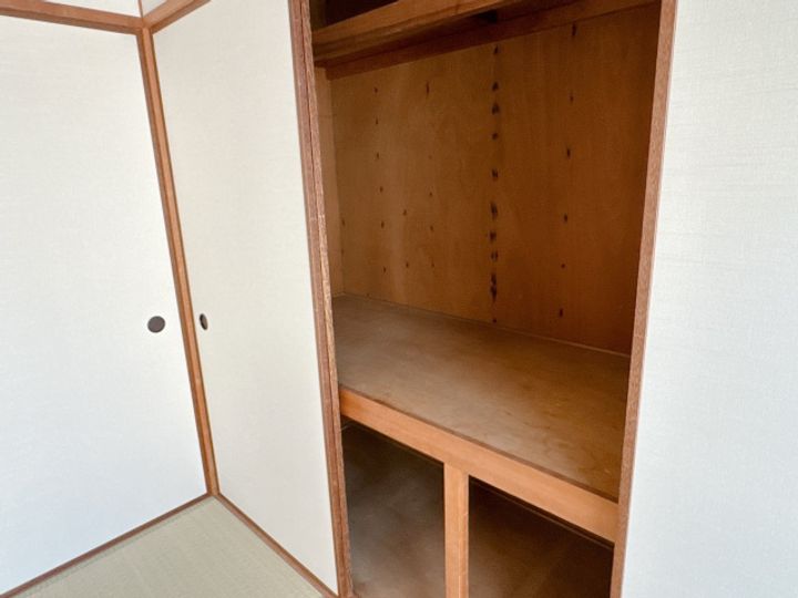 三翠ビルの内装