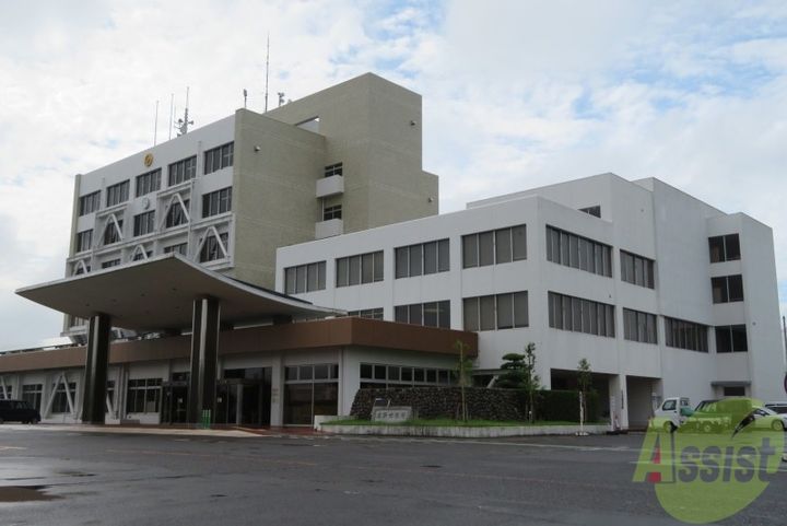 コンフォール壱番館の周辺