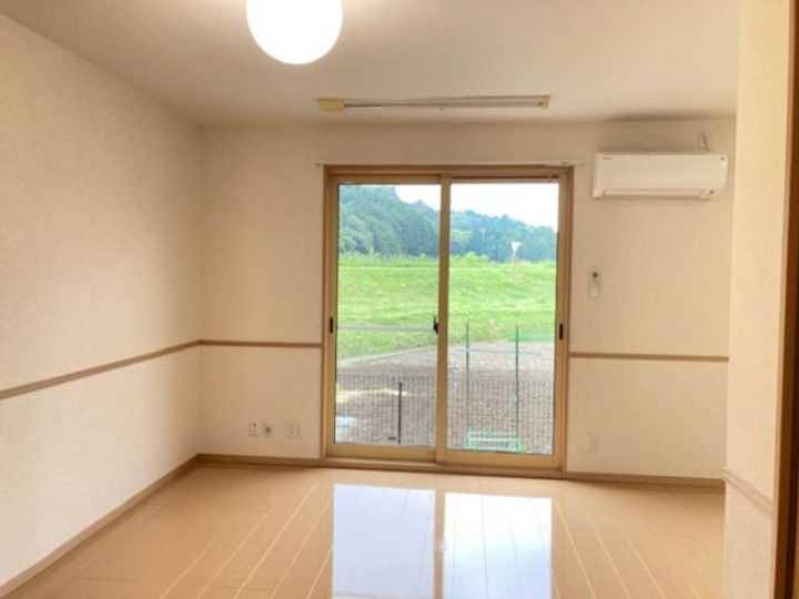 福島県いわき市平塩字塩向(アパート)の賃貸物件の居間