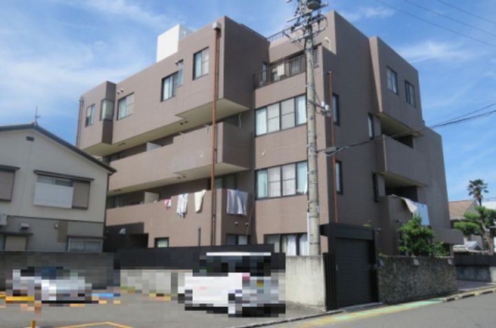 インペリアル安東の外観