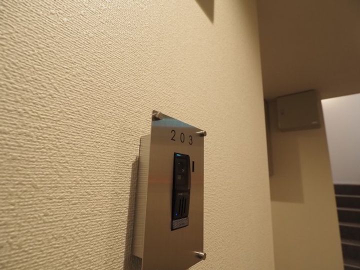 セイズ百反の玄関
