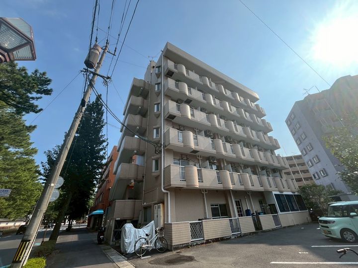 A・REK TENPOZANの内装