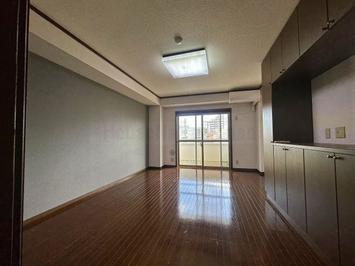 神奈川県藤沢市弥勒寺1(マンション)の賃貸物件の居間