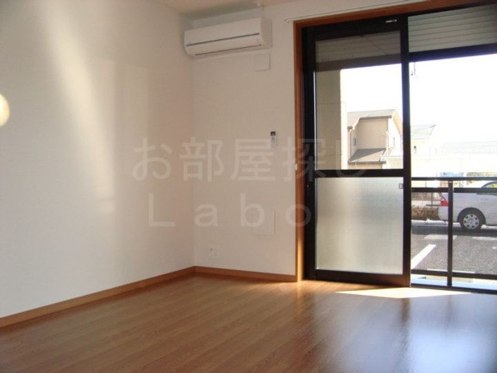 神奈川県足柄上郡開成町延沢(アパート)の賃貸物件の居間