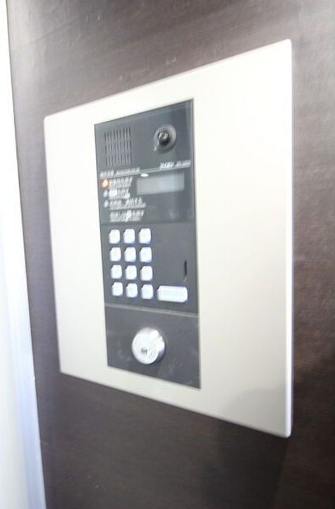 北海道札幌市白石区栄通8(マンション)の賃貸物件の地図