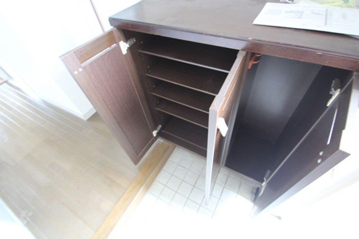 サンパレス温品の玄関