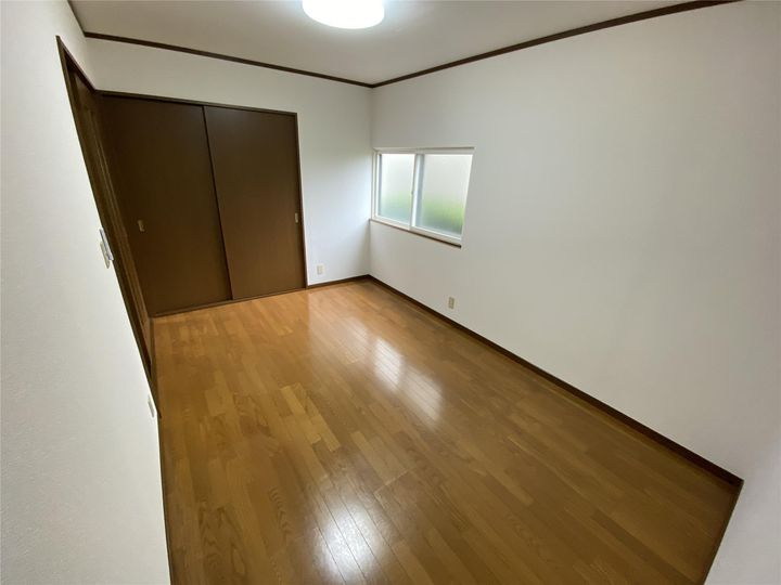 グリーンビュー幸の居間