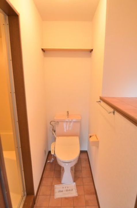 シャトル熊野町Iの内装