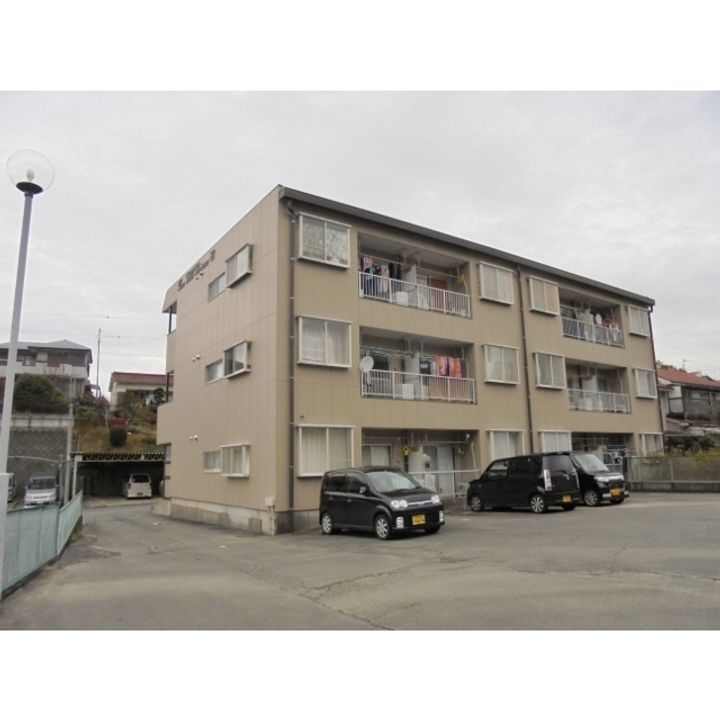 タウンヒル芹沢’88の地図