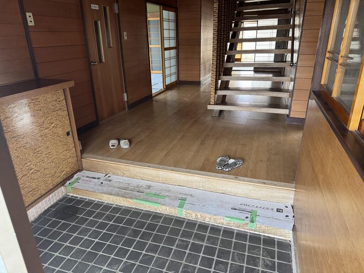 青森県上北郡東北町上北南4(一戸建)の賃貸物件の玄関