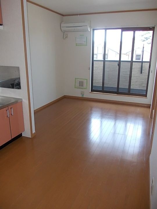 鹿児島県鹿児島市本名町(アパート)の賃貸物件の居間