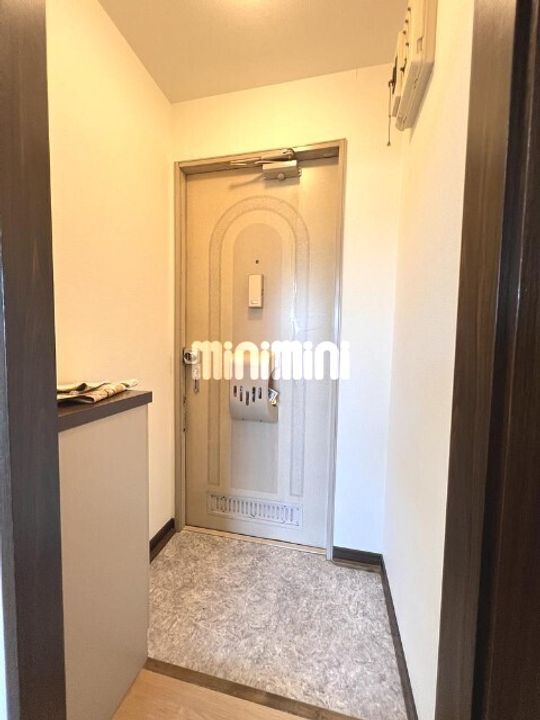 コーポHISA Bの玄関