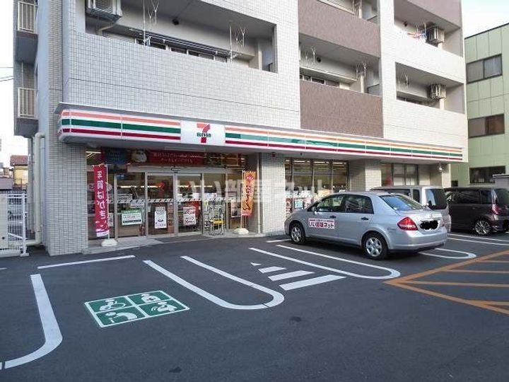 T-ステージの周辺
