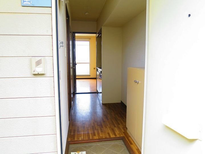 ツイン・ハイム・喜八 A棟の玄関