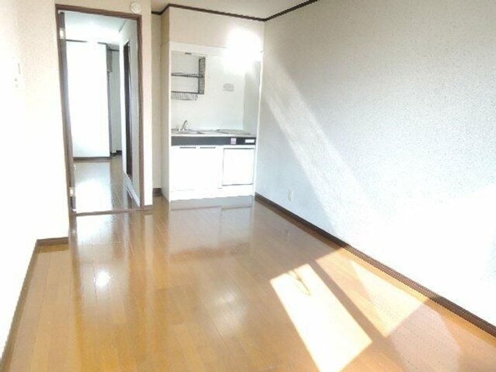 サラデカサの居間