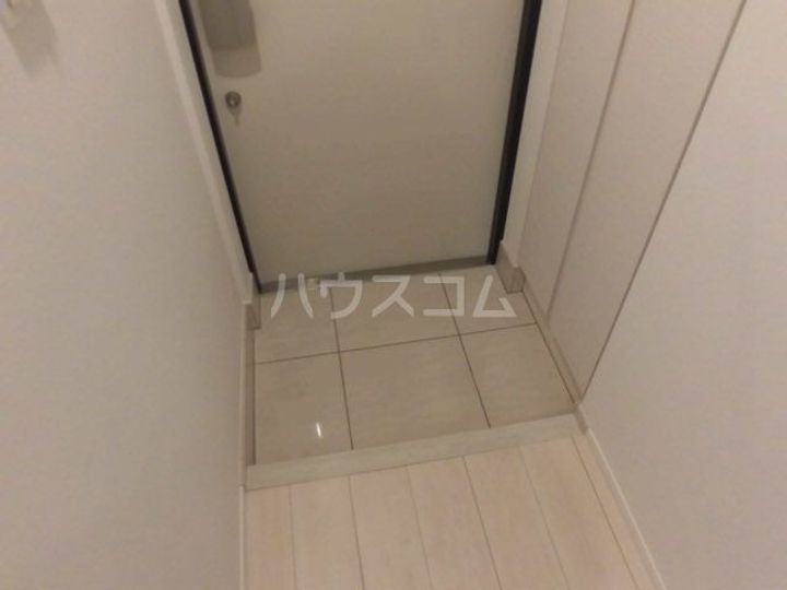 ルクレ上北沢ルネサンスコートの玄関