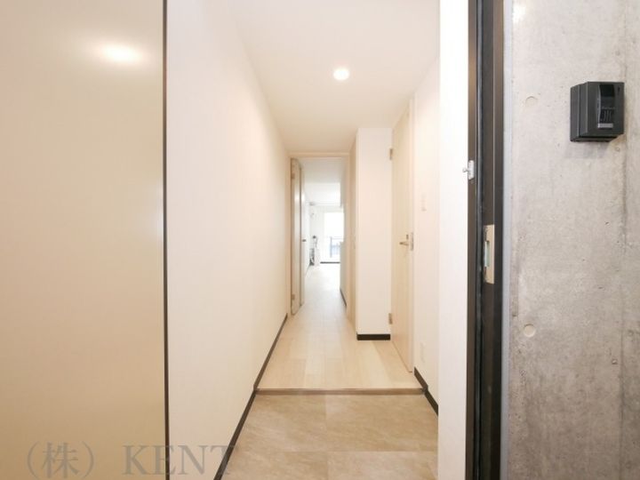 ASTAGE八軒の玄関