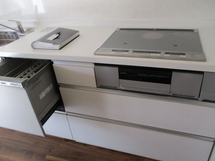 静岡県浜松市中央区蜆塚1(一戸建)の賃貸物件のキッチン