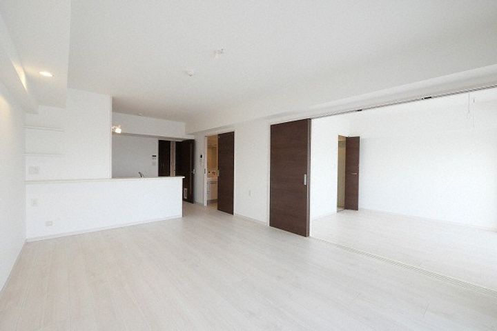 福岡県福岡市博多区博多駅南2(マンション)の賃貸物件の居間