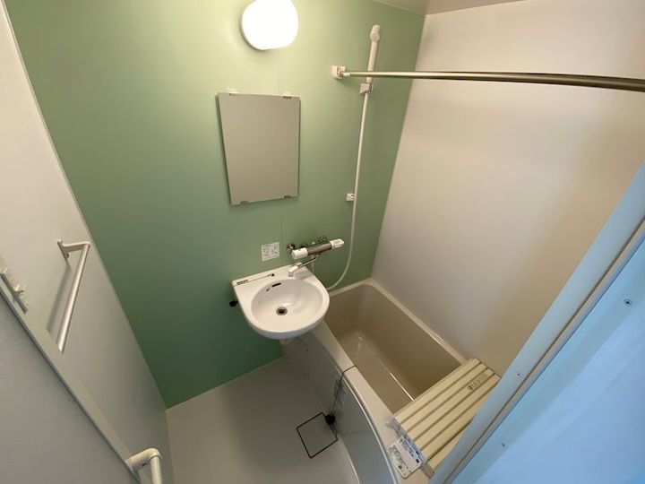 神奈川県横浜市鶴見区駒岡2(アパート)の賃貸物件の風呂