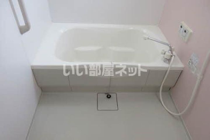 ソル・オリエンス Bの風呂