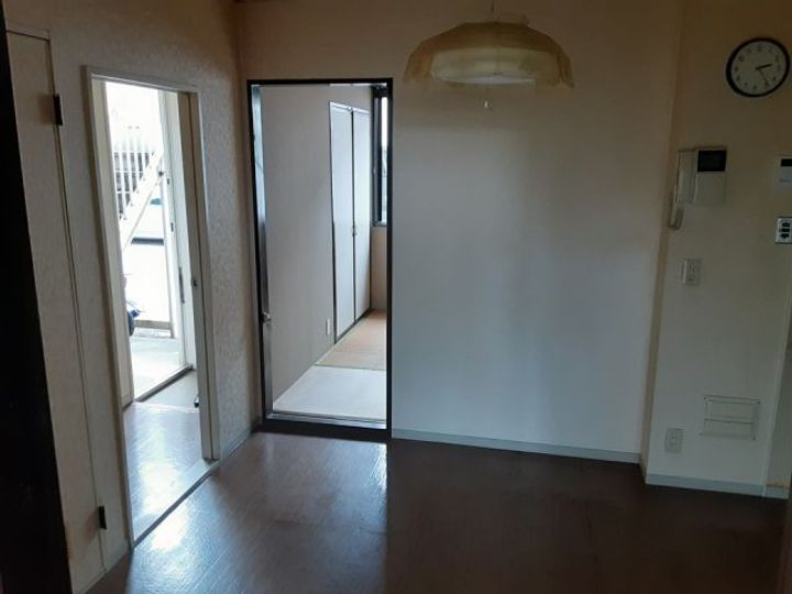 高成マンションCの居間