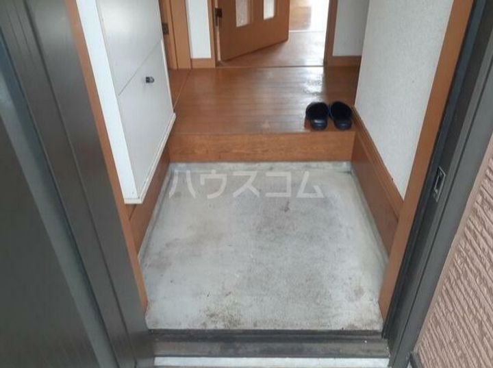 神奈川県秦野市沼代新町(一戸建)の賃貸物件の玄関