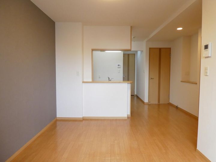 サンハウスII(Sun HouseII)の居間