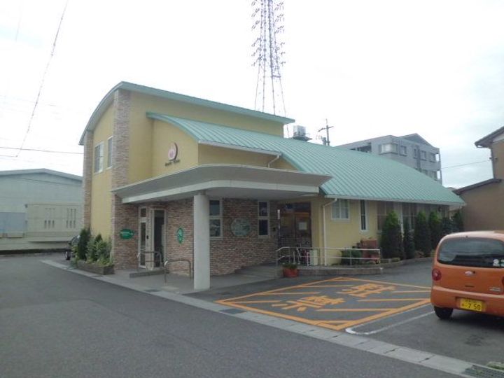 ハイツ辰新の周辺